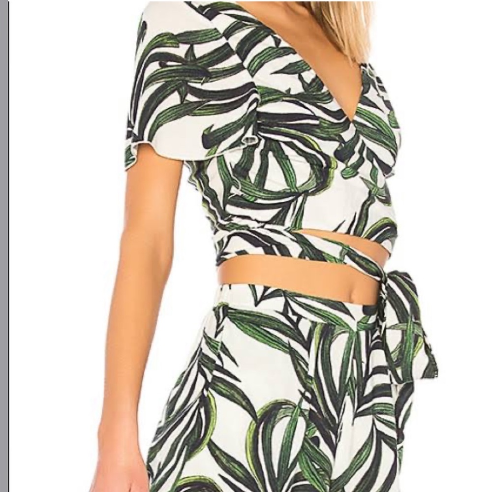 Show me your Mumu print top